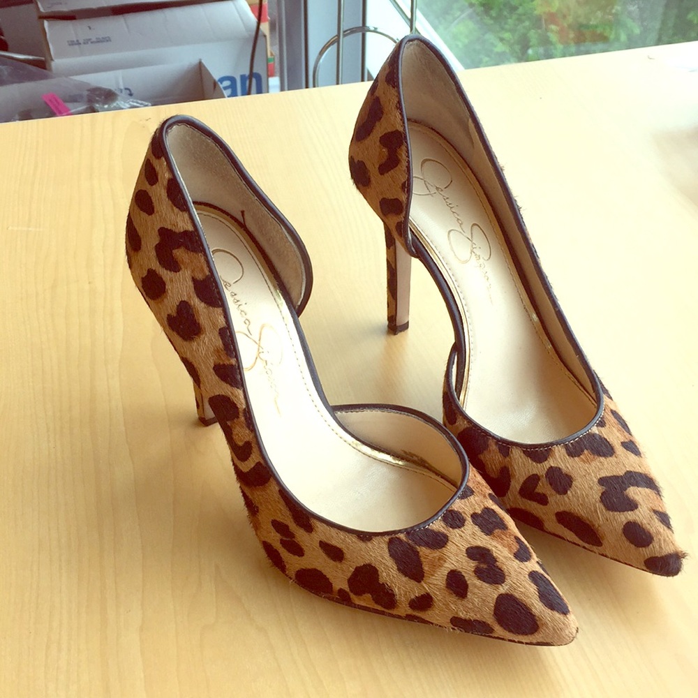 Jessica Simpson Leopard Calf hair pumps, size 7